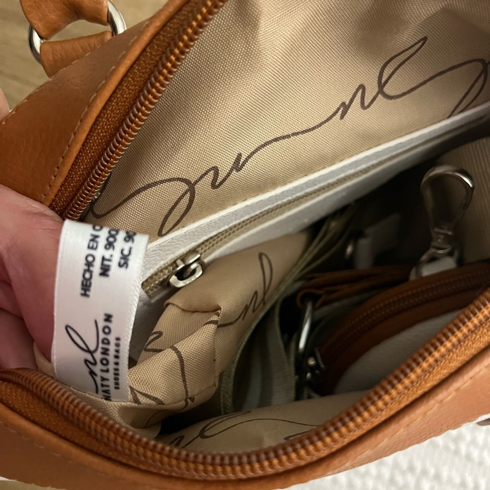 Naty London - Elegant POL Tan and Cream Crossbody Bag - Picture 5 of 6